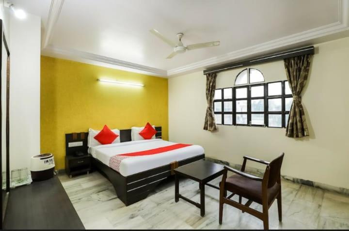 Hotel Asopalav Ambaji المظهر الخارجي الصورة